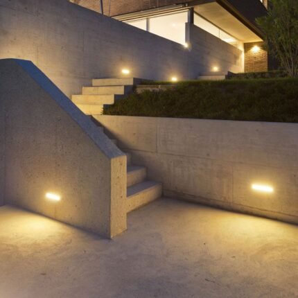12W LED Lumină pentru Fațadă Soft Light-Medium 3000K Corp Alb IP65